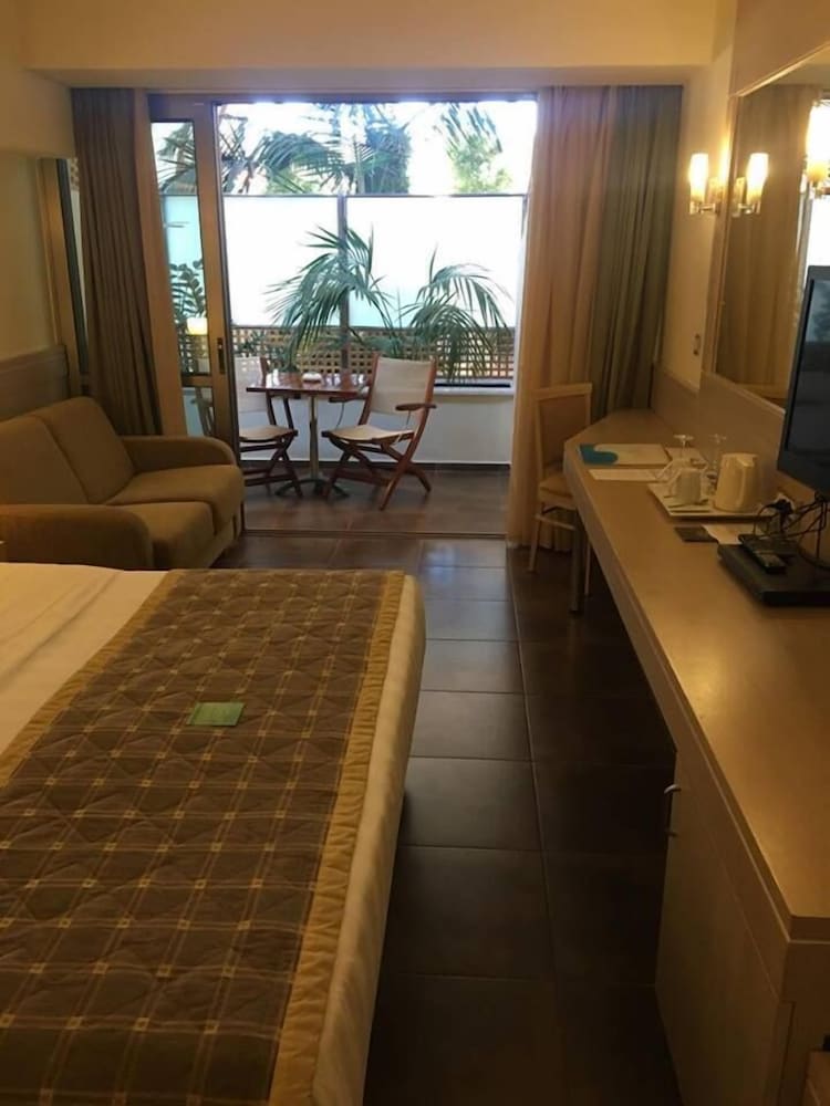 Thalassa Beach Resort - Adults Only — Hotel rooms in Chania