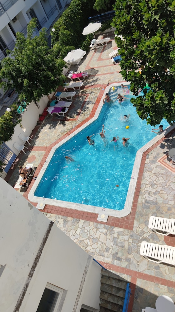 Thalia deco City & Beach Hotel — Swimming pool in Hersonissos