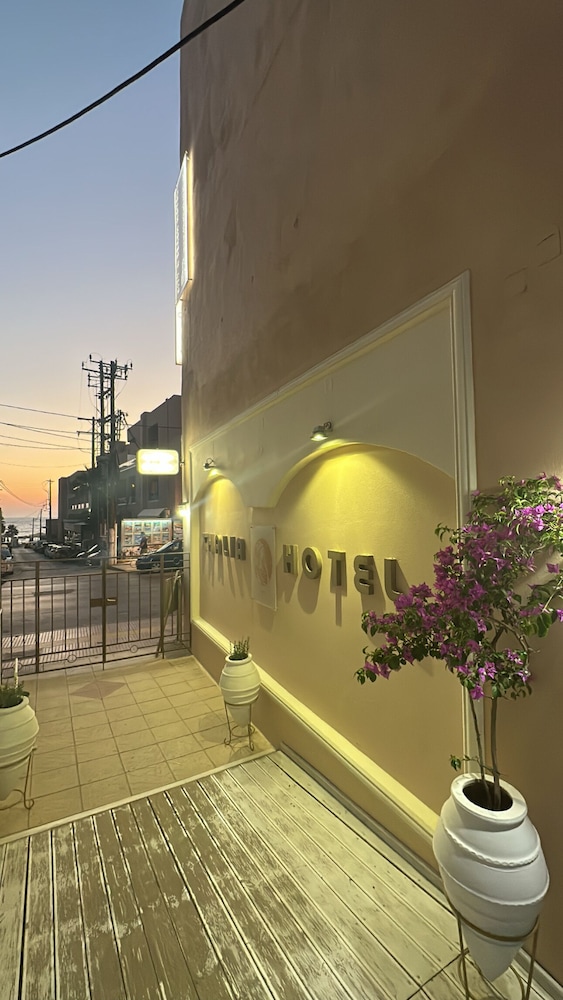 Thalia deco City & Beach Hotel — Hotel building in Hersonissos