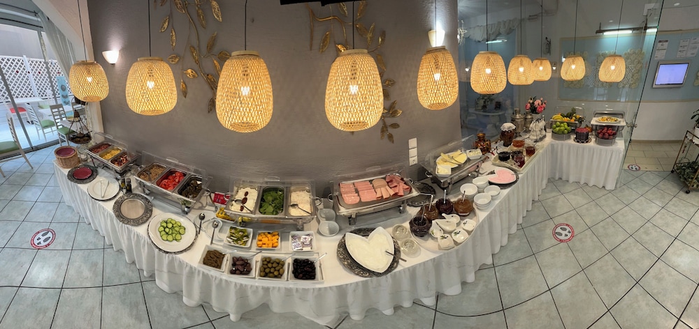 Thalia deco City & Beach Hotel — Restaurant & bars in Hersonissos
