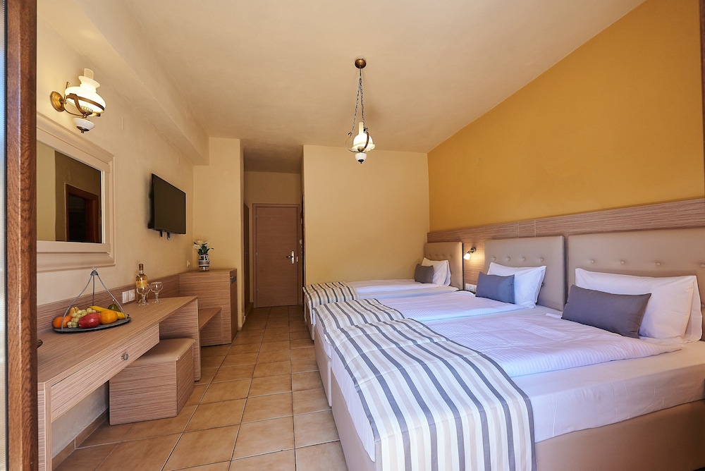 Thalia deco City & Beach Hotel — Hotel rooms in Hersonissos