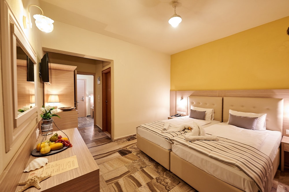 Thalia deco City & Beach Hotel — Hotel rooms in Hersonissos