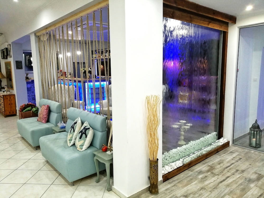 Thalia deco City & Beach Hotel — Hotel building in Hersonissos
