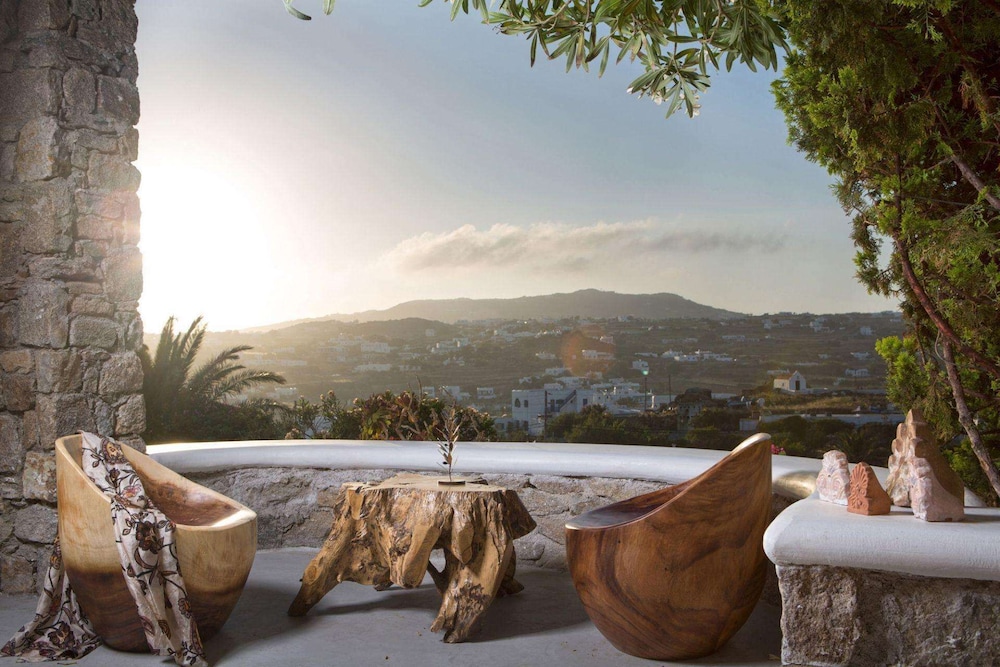 Tharroe of Mykonos — Attractions in the area in Mykonos Town, South Aegean