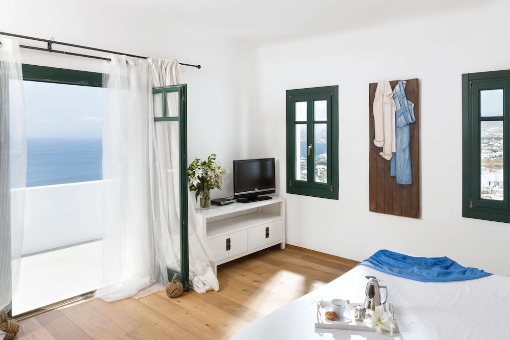 Tharroe of Mykonos — Hotel rooms in Mykonos Town, South Aegean
