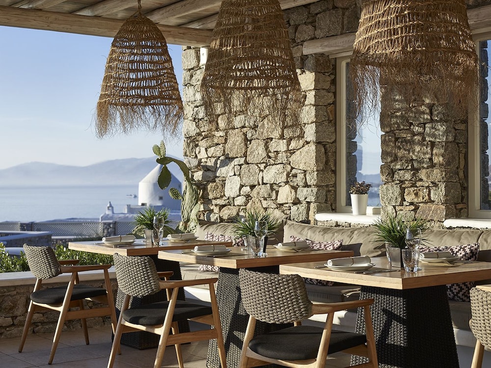 Vencia Boutique Hotel — Restaurant & bars in Mykonos Town, South Aegean