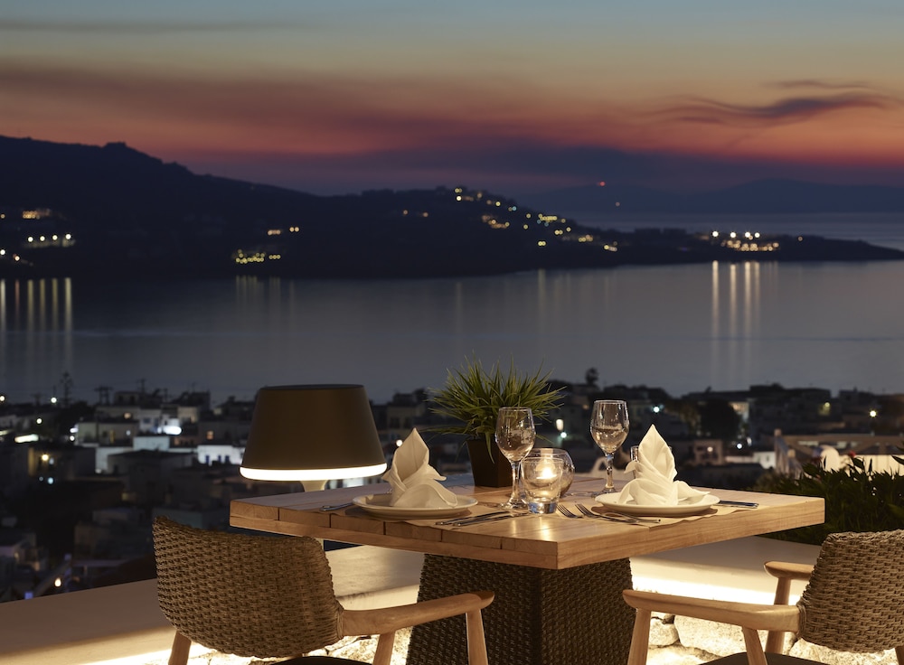 Vencia Boutique Hotel — Restaurant & bars in Mykonos Town, South Aegean