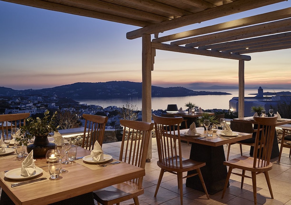 Vencia Boutique Hotel — Restaurant & bars in Mykonos Town, South Aegean