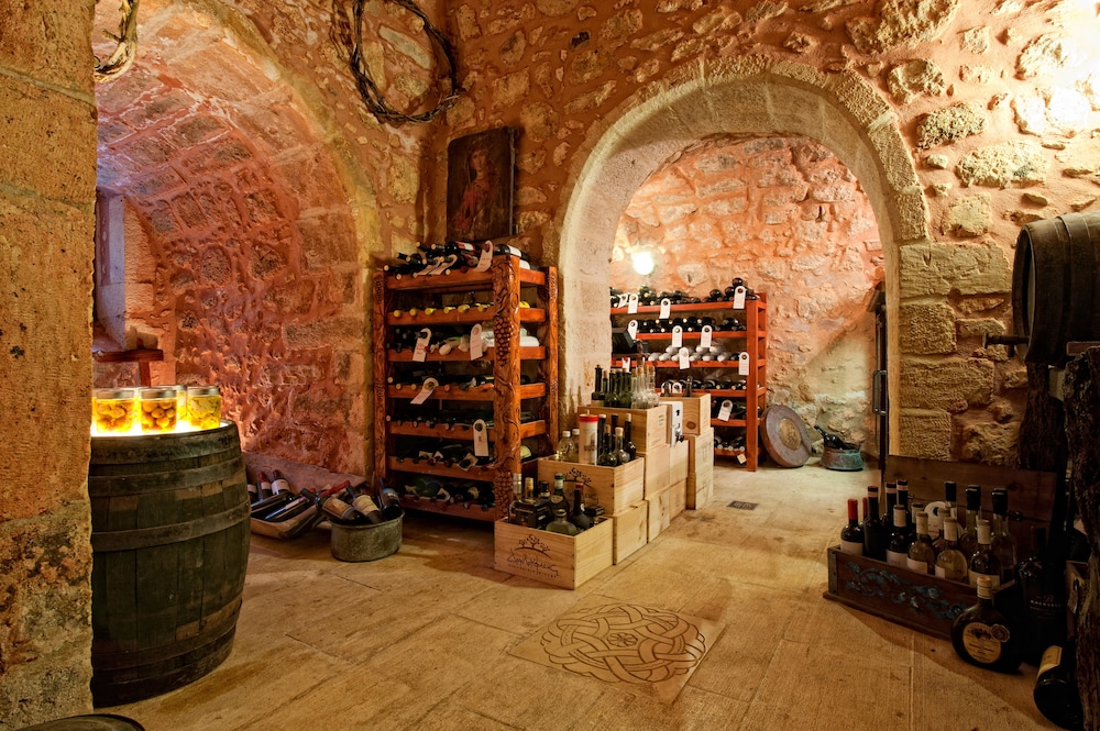 Veneto Boutique Hotel — Restaurant & bars in Rethymnon