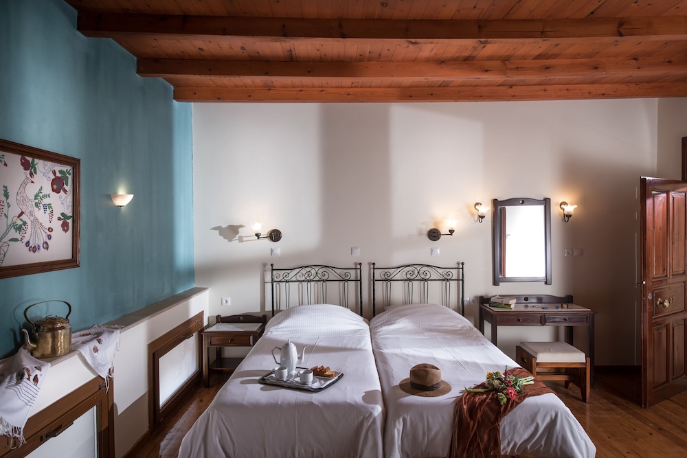 Veneto Boutique Hotel — Hotel rooms in Rethymnon
