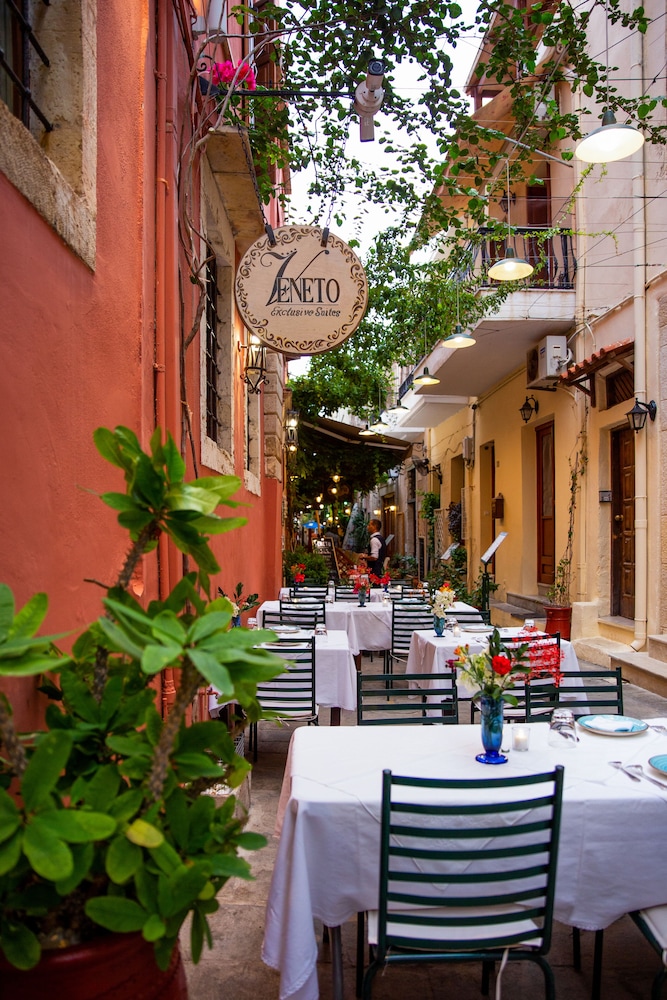 Veneto Boutique Hotel — Restaurant & bars in Rethymnon