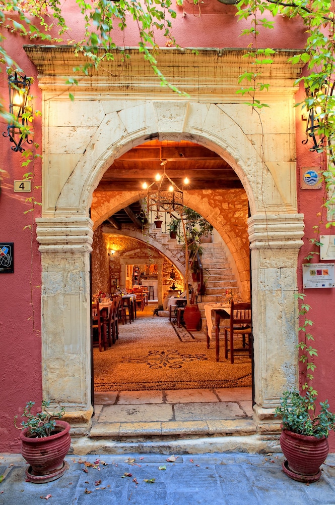 Veneto Boutique Hotel — Restaurant & bars in Rethymnon