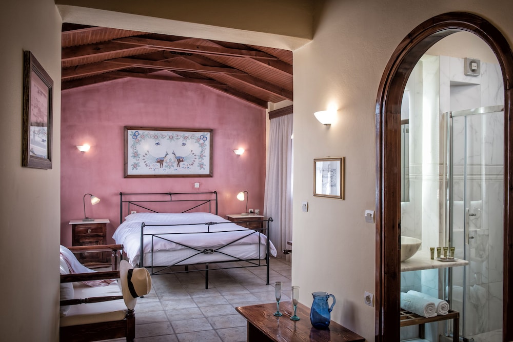 Veneto Boutique Hotel — Hotel rooms in Rethymnon