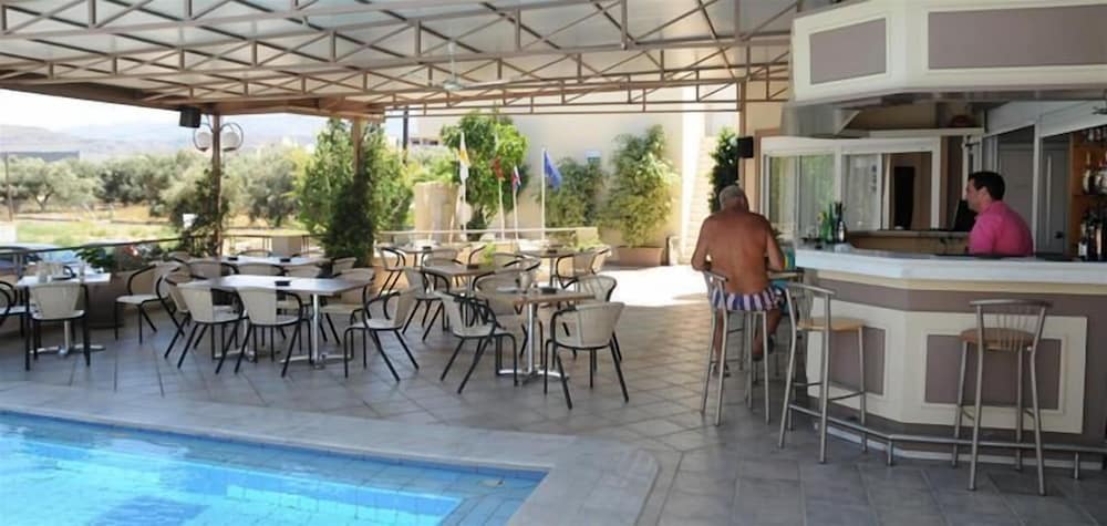 Veronica Hotel — Restaurant & bars in Chania