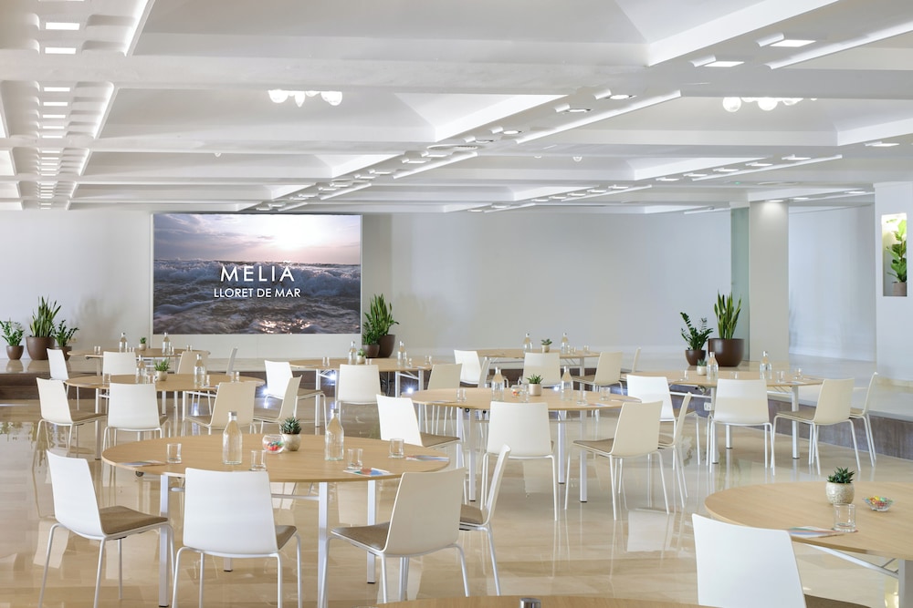Melia Lloret de Mar — Restaurant & bars in Lloret de Mar, Catalonia