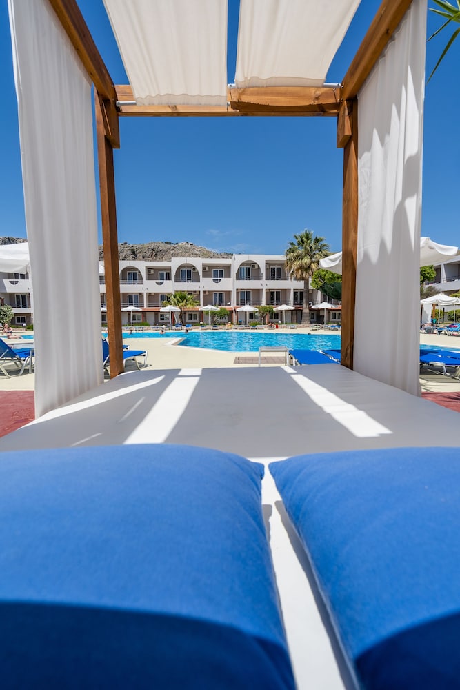 Lardos Bay — Swimming pool in Lardos, South Aegean