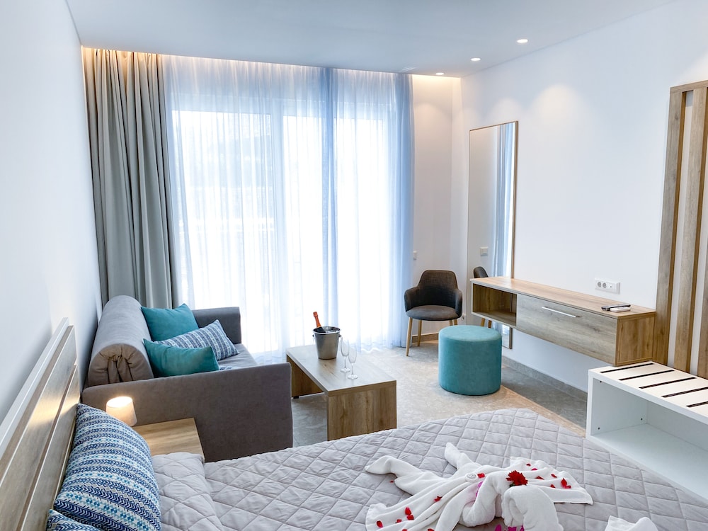 Lardos Bay — Hotel rooms in Lardos, South Aegean