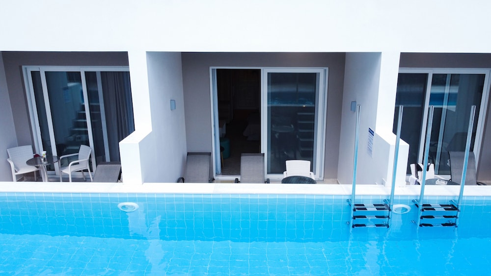 Lardos Bay — Swimming pool in Lardos, South Aegean