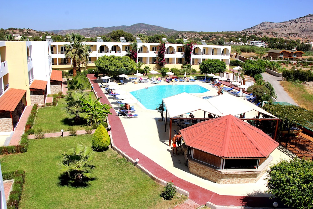 Lardos Bay — Swimming pool in Lardos, South Aegean