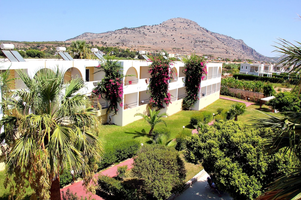Lardos Bay — Hotel building in Lardos, South Aegean