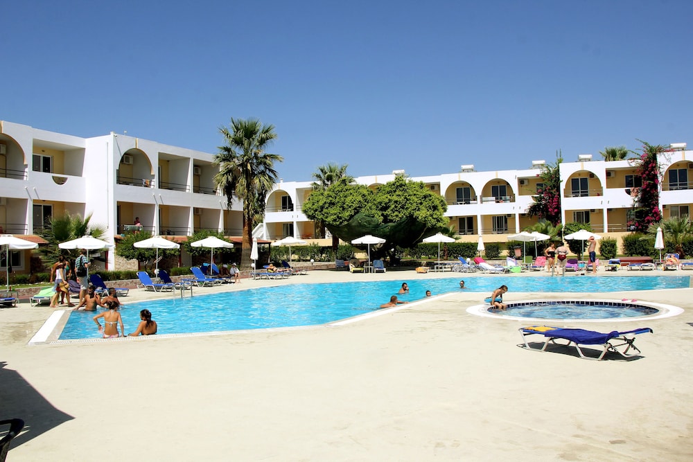 Lardos Bay — Swimming pool in Lardos, South Aegean
