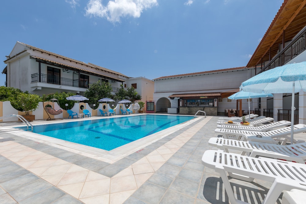 Lefkimi Hotel — Swimming pool in Lefkimmi (Corfu), Ionian Islands