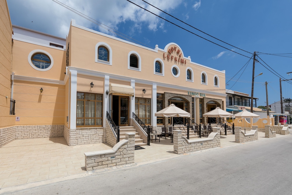 Lefkimi Hotel — Hotel building in Lefkimmi (Corfu), Ionian Islands