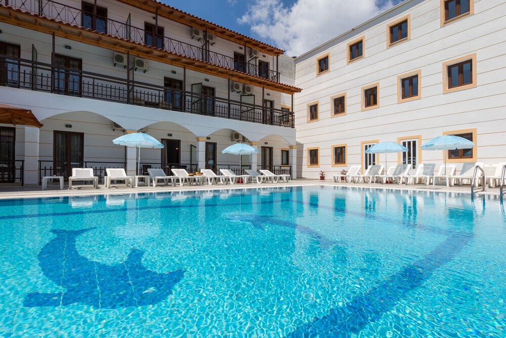 Lefkimi Hotel — Swimming pool in Lefkimmi (Corfu), Ionian Islands