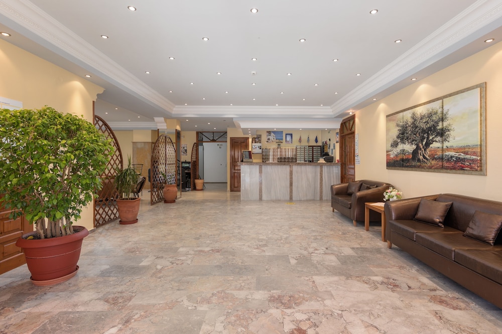 Lefkimi Hotel — Hotel building in Lefkimmi (Corfu), Ionian Islands