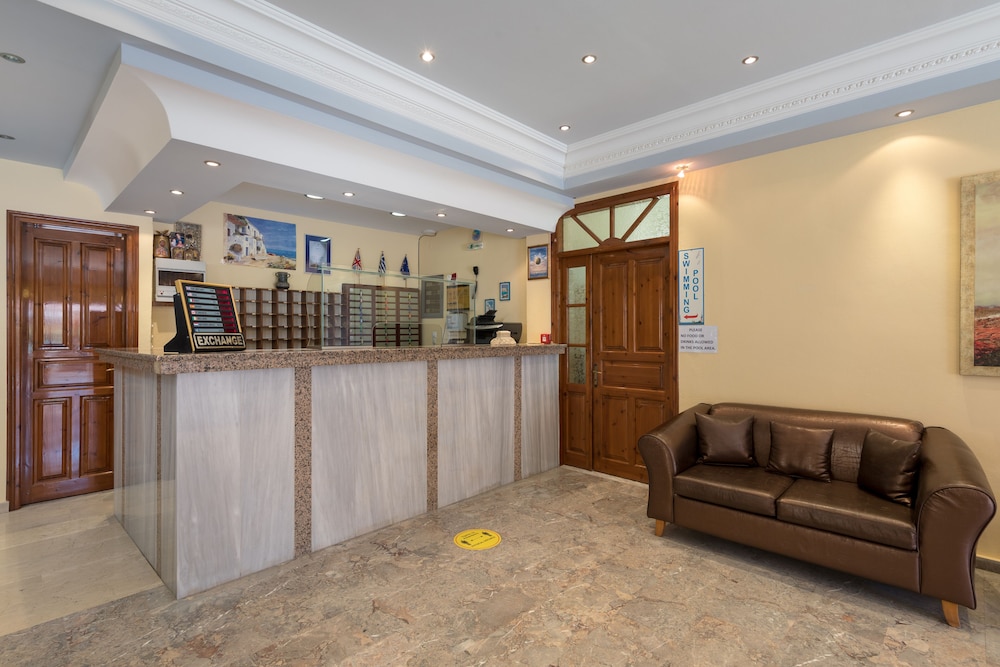 Lefkimi Hotel — Hotel building in Lefkimmi (Corfu), Ionian Islands