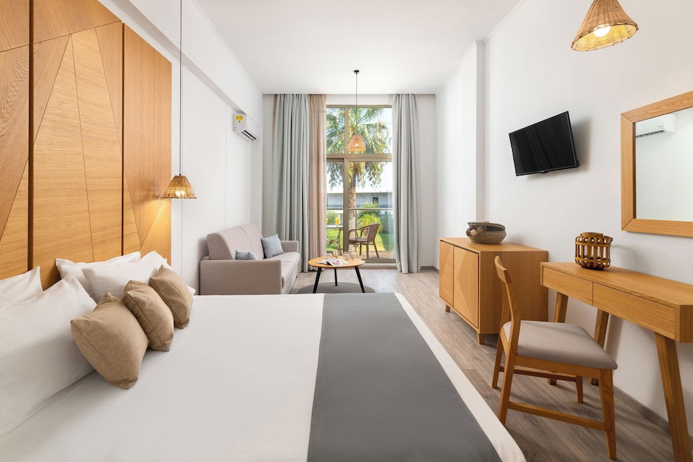 Paralos Rodos Lifestyle — Hotel rooms in Kolymbia, South Aegean