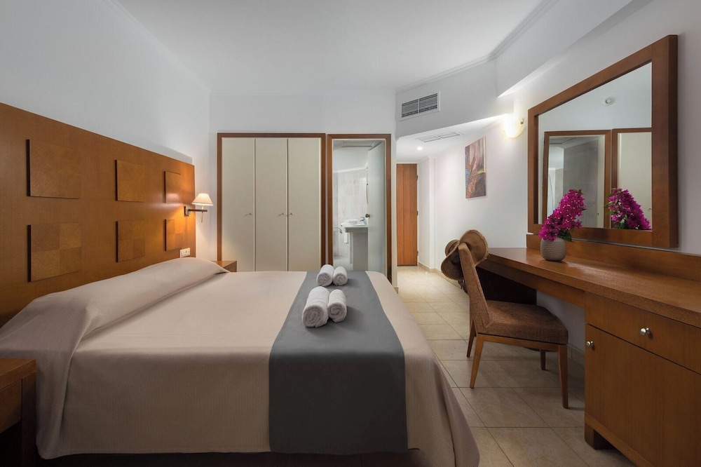 Paralos Rodos Lifestyle — Hotel rooms in Kolymbia, South Aegean