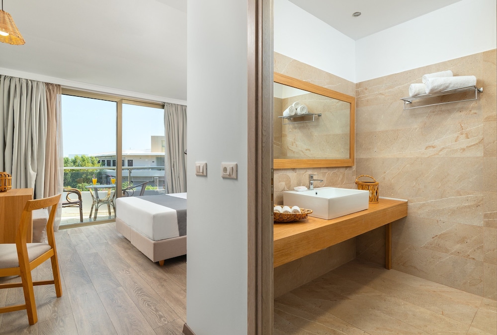 Paralos Rodos Lifestyle — Hotel rooms in Kolymbia, South Aegean