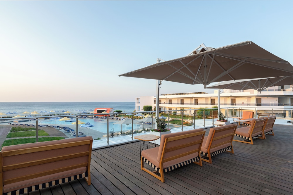 Paralos Rodos Lifestyle — Swimming pool in Kolymbia, South Aegean