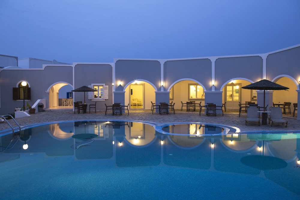 Maistros Village — Swimming pool in Karterados, South Aegean