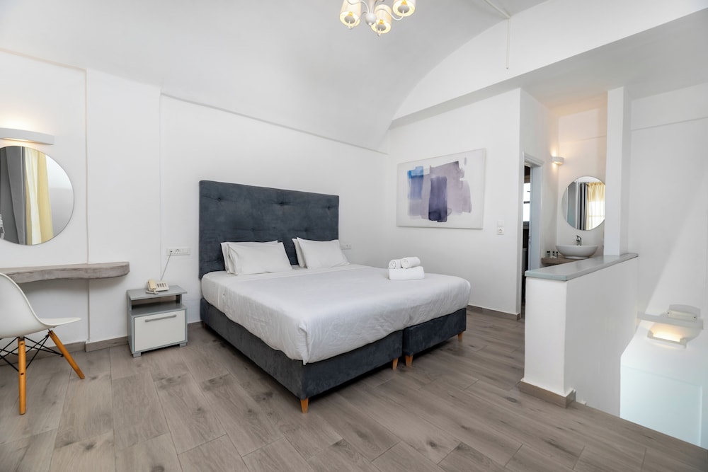 Maistros Village — Hotel rooms in Karterados, South Aegean