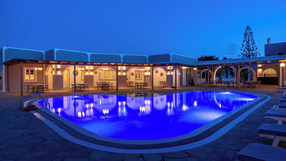 Maistros Village — Swimming pool in Karterados, South Aegean