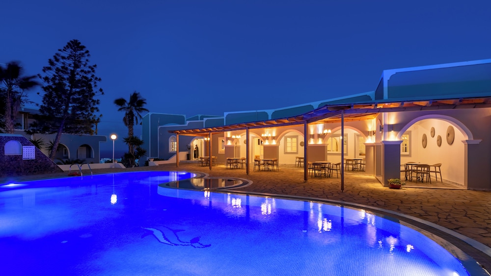 Maistros Village — Swimming pool in Karterados, South Aegean