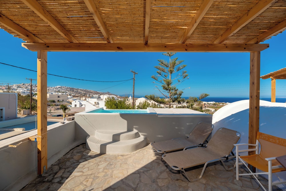 Maistros Village — Swimming pool in Karterados, South Aegean