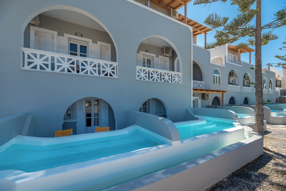 Maistros Village — Hotel building in Karterados, South Aegean