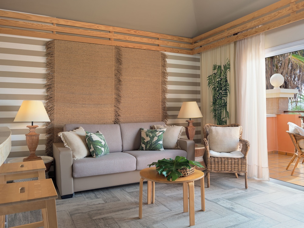 GREEN GARDEN ECO RESORT & VILLAS — Hotel rooms in Playa de las Americas, Canary Islands