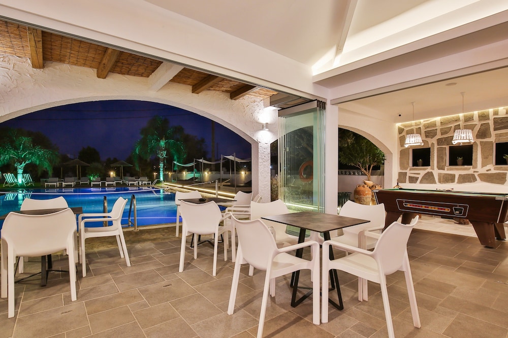 Malibu Studios — Swimming pool in Faliraki, South Aegean