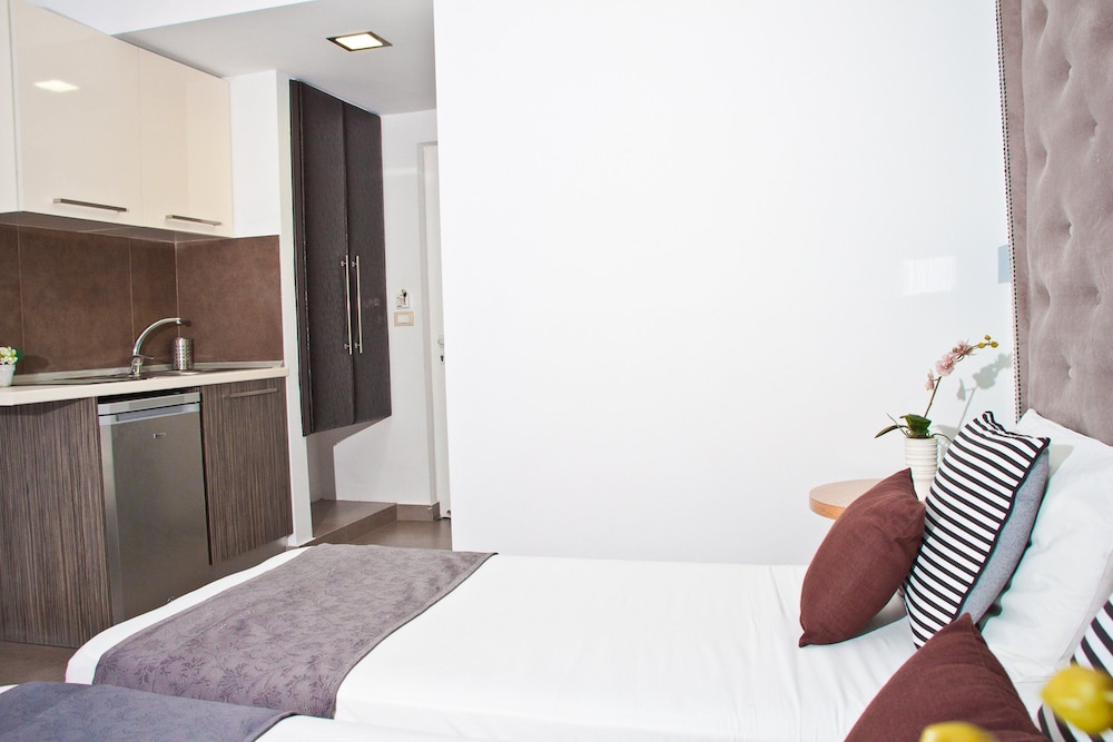 Malibu Studios — Hotel rooms in Faliraki, South Aegean