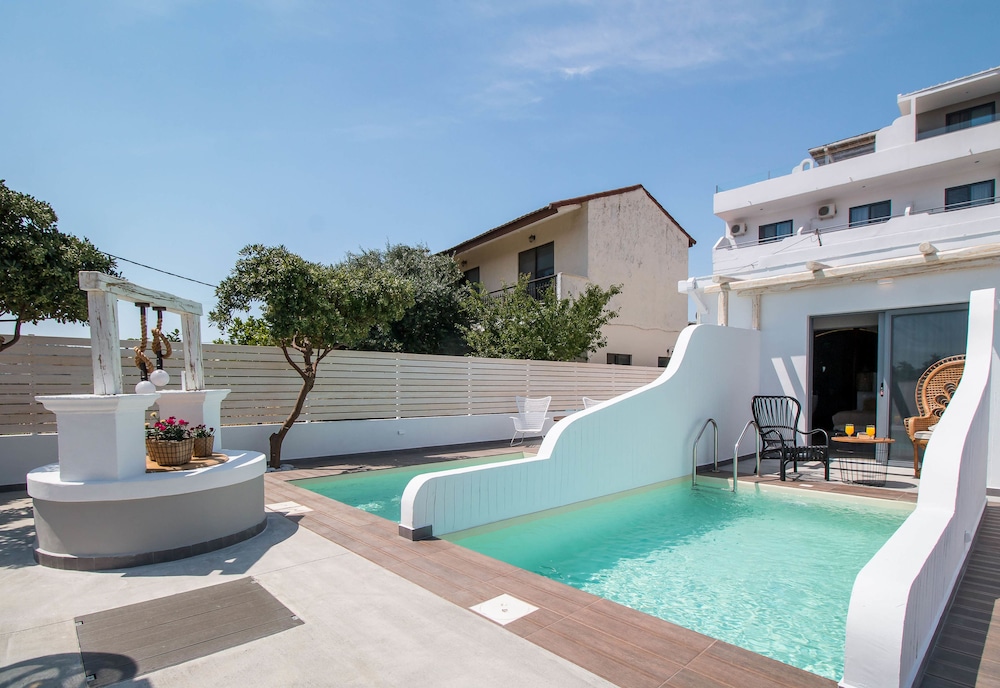 Malibu Studios — Swimming pool in Faliraki, South Aegean