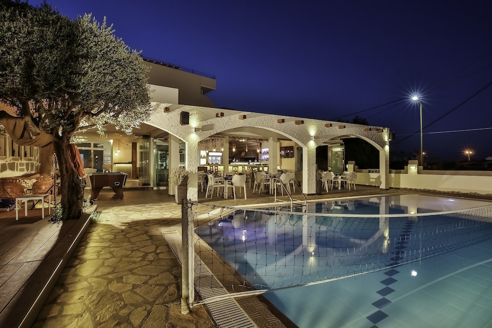 Malibu Studios — Swimming pool in Faliraki, South Aegean