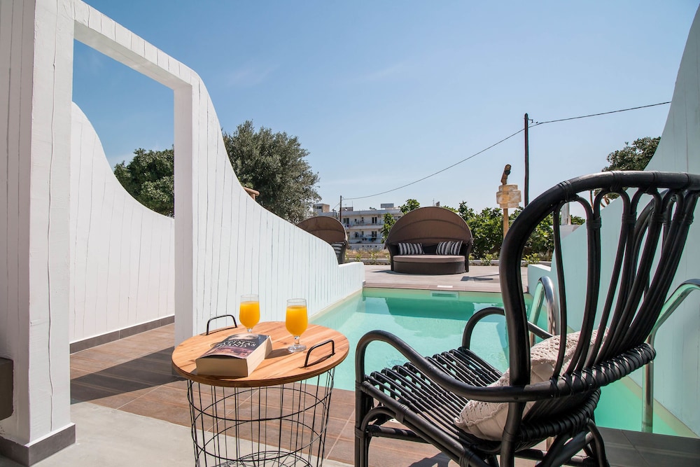 Malibu Studios — Swimming pool in Faliraki, South Aegean