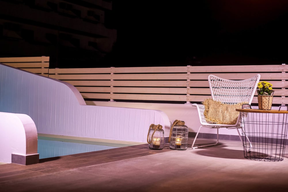 Malibu Studios — Swimming pool in Faliraki, South Aegean