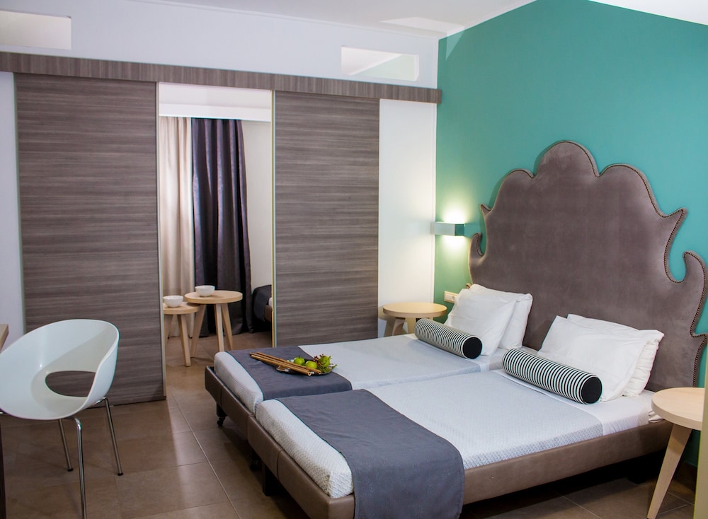Malibu Studios — Hotel rooms in Faliraki, South Aegean