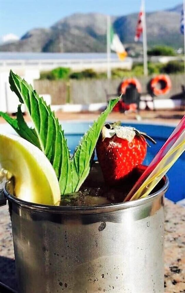 Marigianna Apartments — Restaurant & bars in Sissi