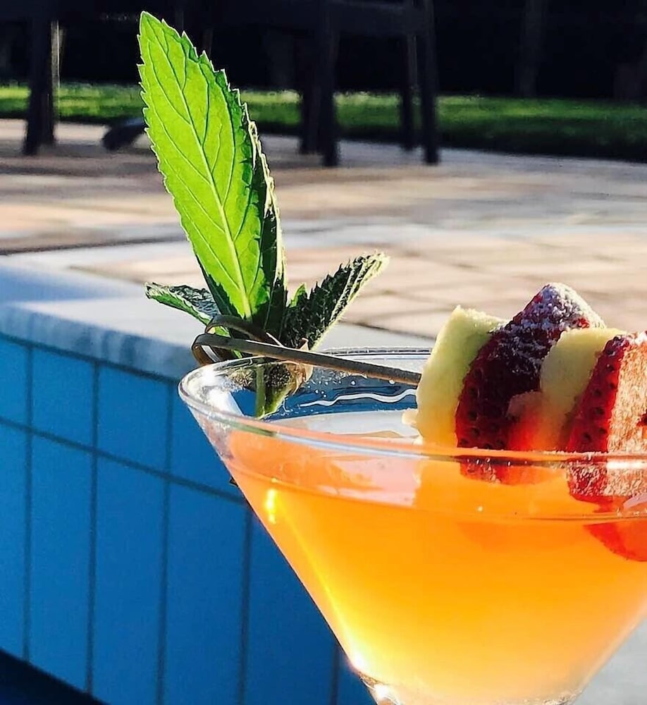 Marigianna Apartments — Restaurant & bars in Sissi